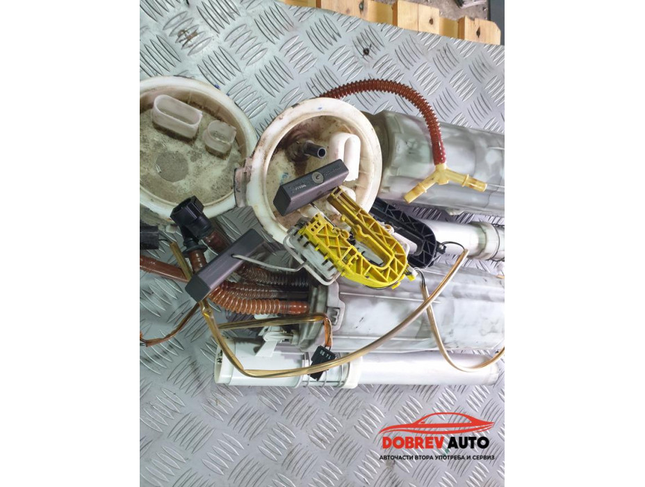 Подкачваща помпа за Audi A8 D3 4.2 FSI Long Подкачваща помпа за Audi A8 D3 4.2 FSI Long