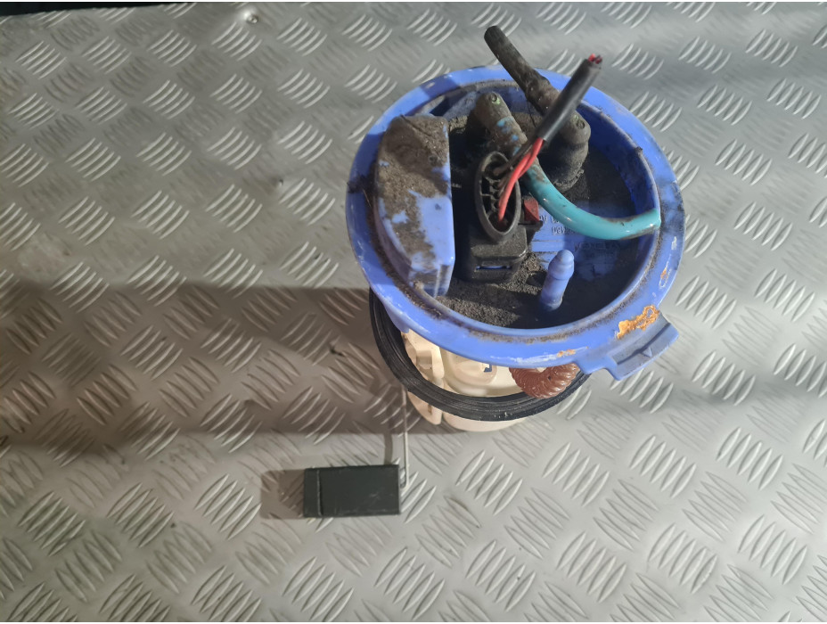 Подкачваща помпа за VW Golf 5 1.6 FSI Подкачваща помпа за VW Golf 5 1.6 FSI