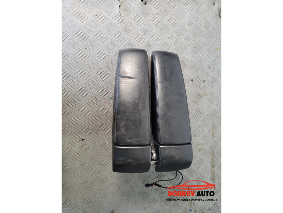 Подлакътник - черен за Audi A8 D3 4.2 FSI Подлакътник - черен за Audi A8 D3 4.2 FSI