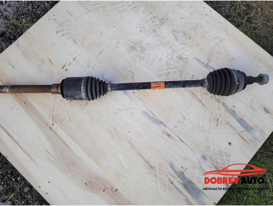 Полуоска предна дясна за MERCEDES GLE 350 CDI C292 Полуоска предна дясна за MERCEDES GLE 350 CDI C292