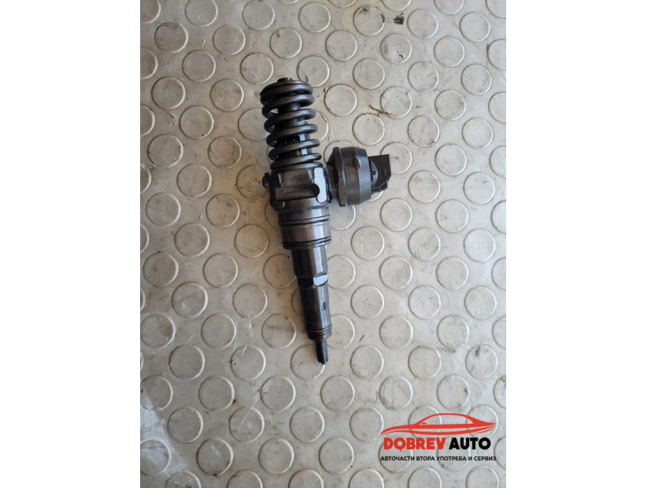 Помпа дюза за Audi A4 B7 2.0 TDI