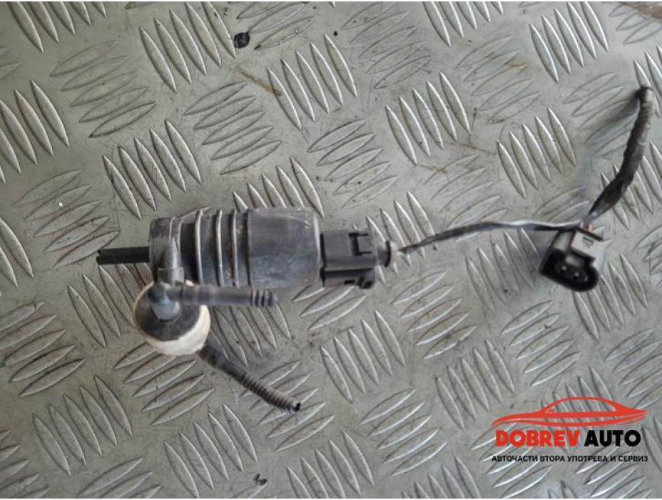 Помпа чистачки за VW Sharan