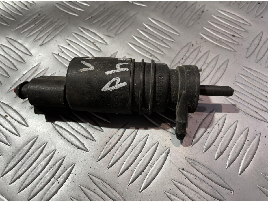 Помпичка за измиване на фарове за Volkswagen Phaeton Помпичка за измиване на фарове за Volkswagen Phaeton