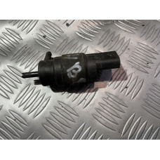 Помпичка за течност за чистачки за Audi A4 B8 Sedan