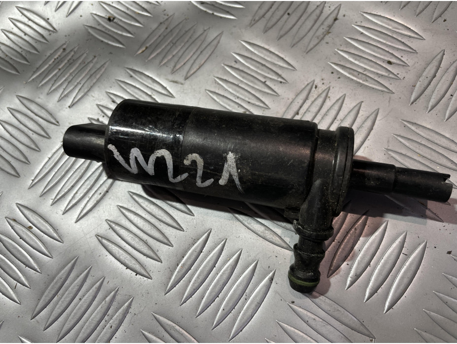 Помпичка за течност за чистачки за Mercedes S Class W221