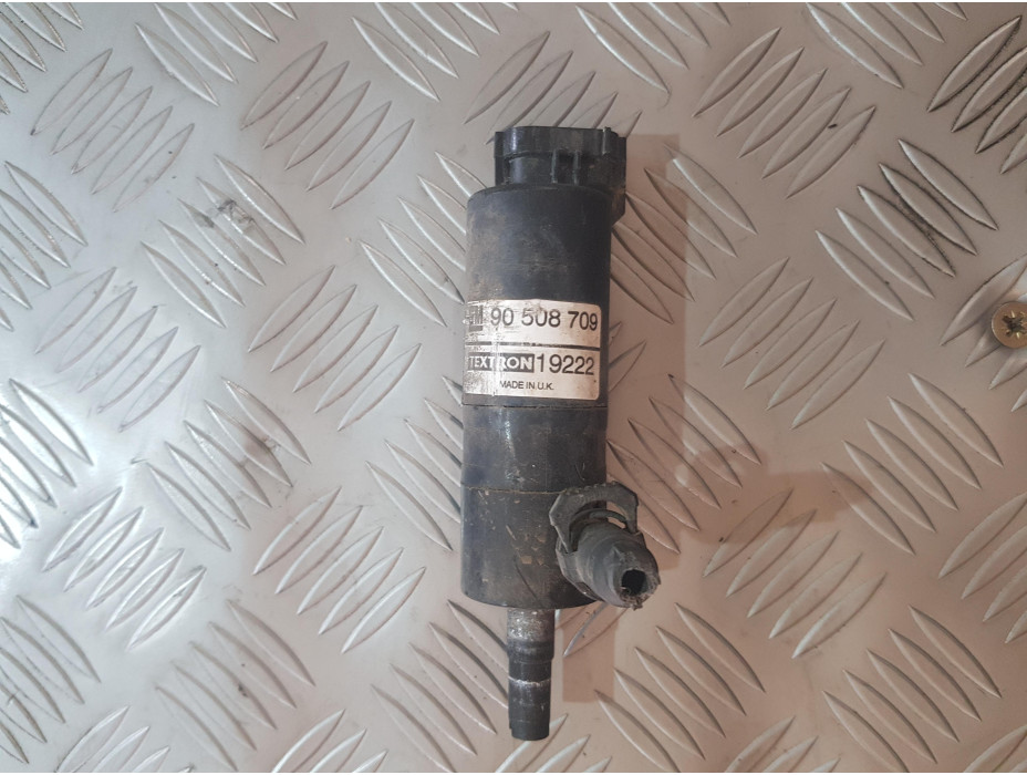 Помпичка за течност за чистачки за Opel Vectra C комби Помпичка за течност за чистачки за Opel Vectra C комби