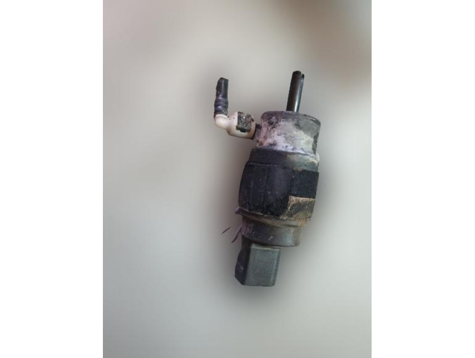 Помпичка за течност за чистачки за Ауди А5 8Т 2.7TDI