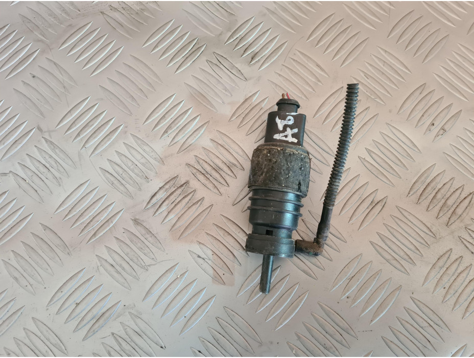 Помпичка за чистачки за Audi A8 D3 4.2i Long