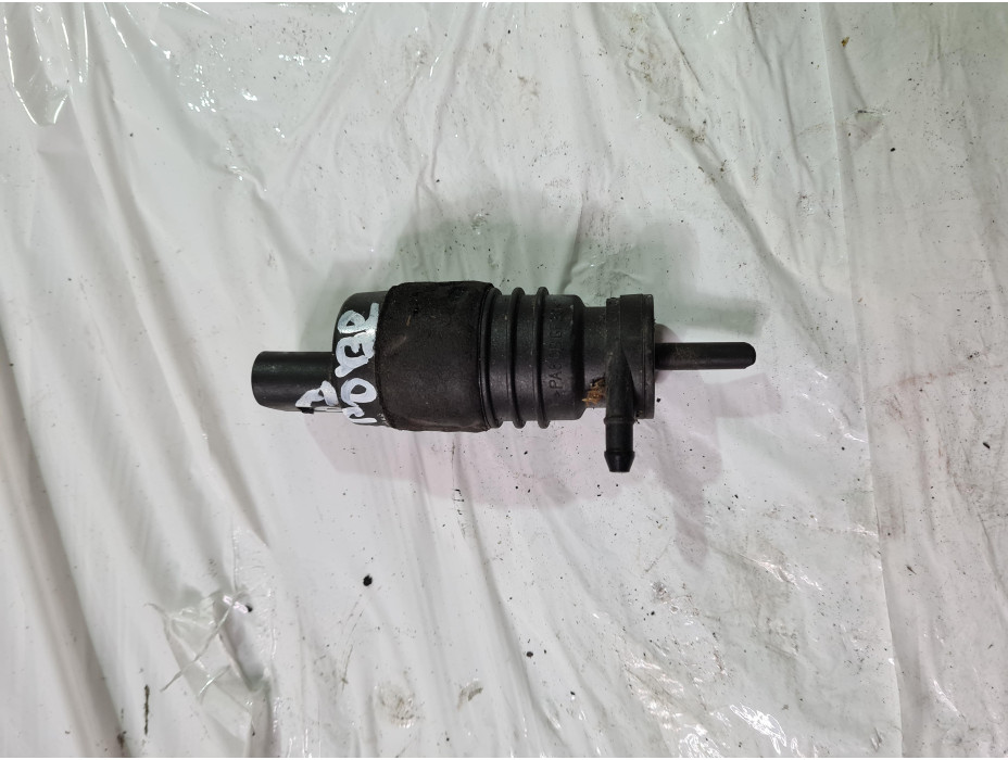 Помпичка за чистачки за Ауди А8 Д3 / Audi A8 D3 4.2 i 335к.с. Помпичка за чистачки за Ауди А8 Д3 / Audi A8 D3 4.2 i 335к.с.