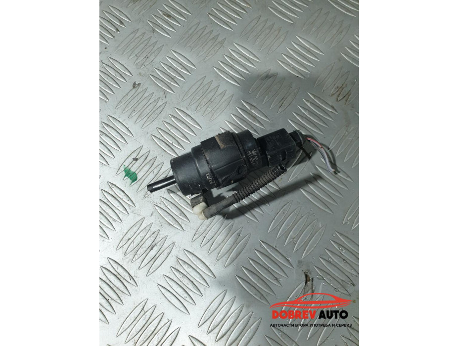 Помпичка течност за чистачки за Audi A5 8T