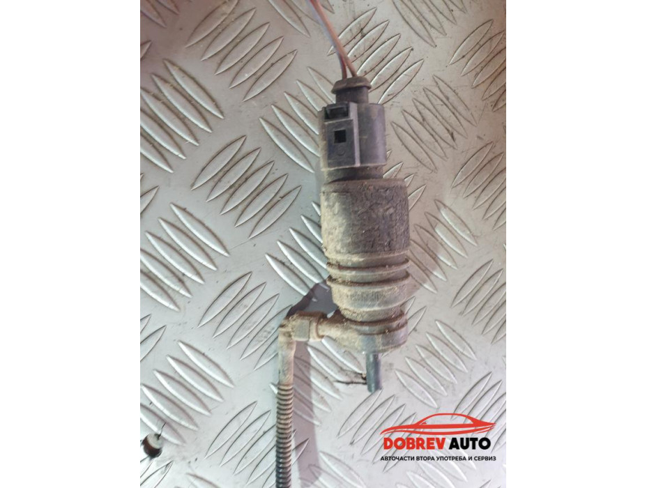 Помпичка течност за чистачки за Audi A8 D3 4.2 FSI Long