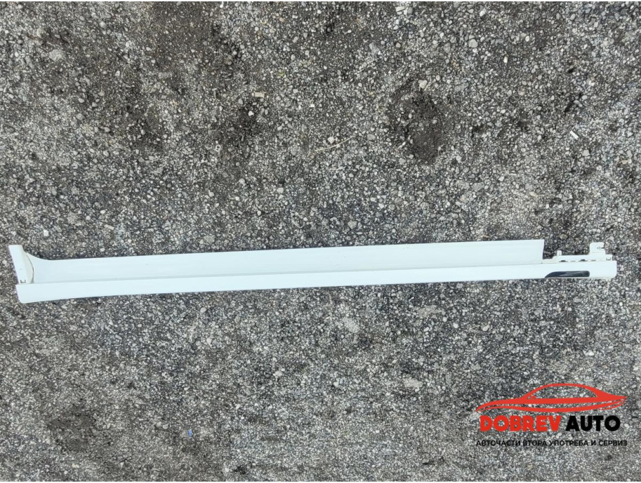 Праг (десен) за BMW X3 G01