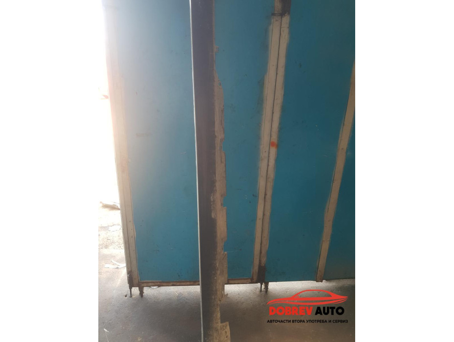 Праг (ляв) за Audi A8 D4 Праг (ляв) за Audi A8 D4