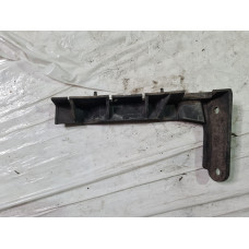 Преден десен държач за броня за Ауди А8 Д3 / Audi A8 D3 4.2 i 335к.с.