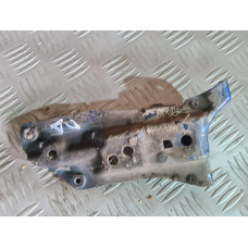 Преден десен държач за калник за Audi A3 8P Hatchback