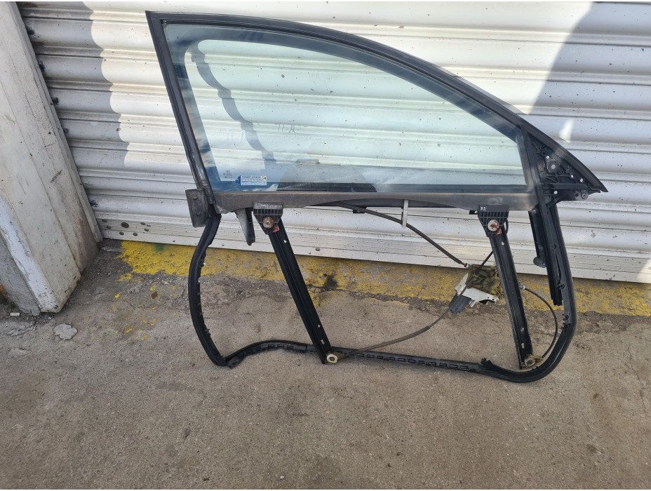 Преден десен механизъм за ел. стъкло за Audi A6 C6 3.2 FSI Quattro