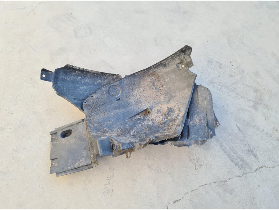 Преден десен подкалник за Mercedes S320 CDI W221