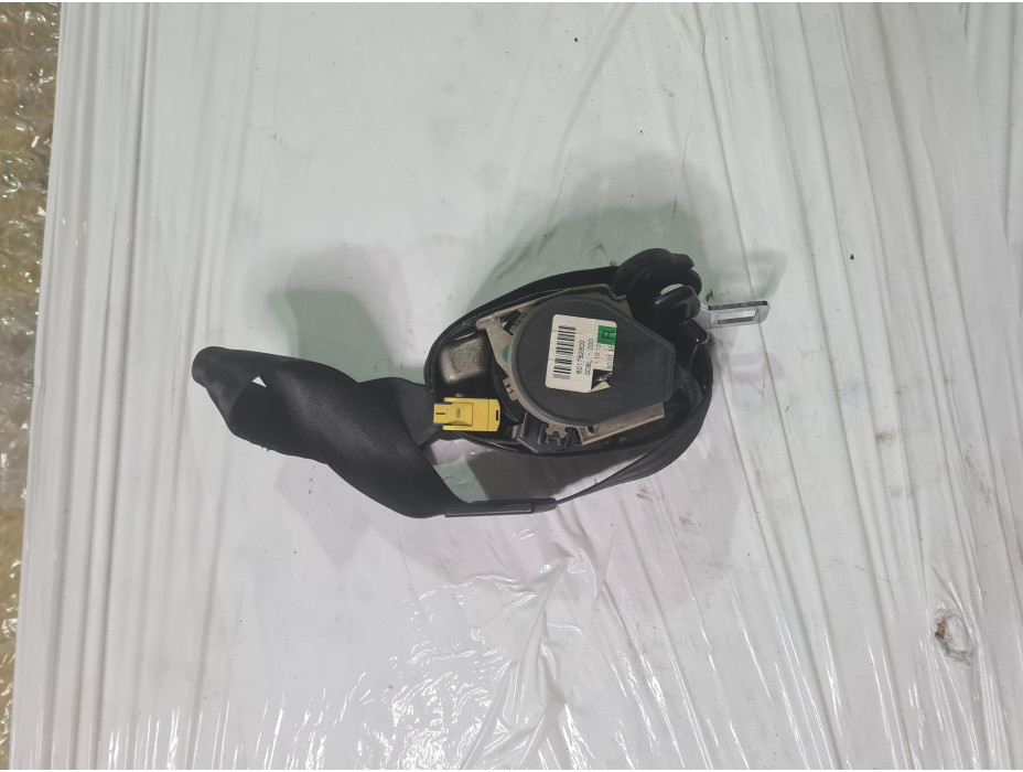 Преден десен предпазен колан за Ауди А8 Д3 / Audi A8 D3 4.2 i 335 к.с.