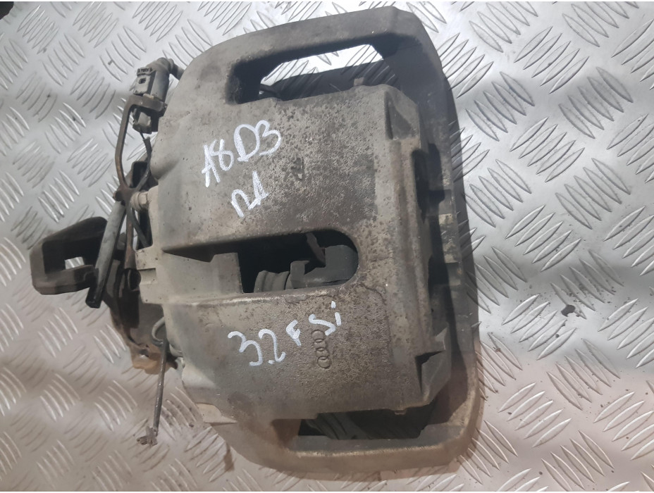 Преден десен спирачен апарат за Audi A8 D3 3.2FSI