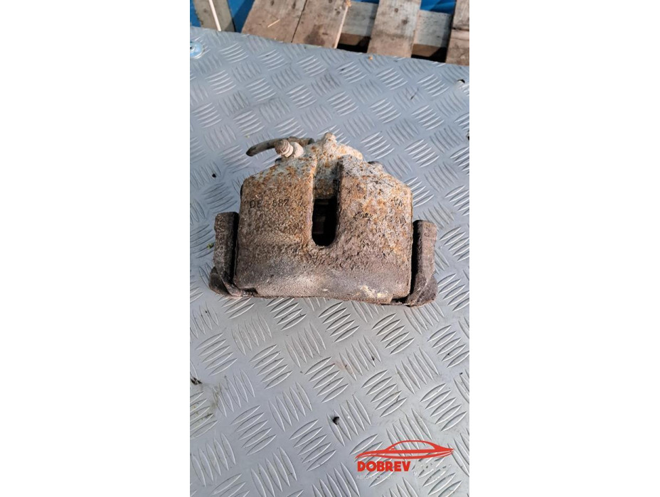 Преден десен спирачен апарат за VW Touran 2.0 FSI