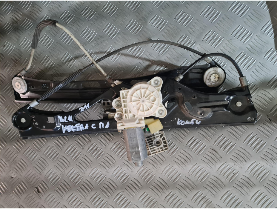 Преден десен стъклоповдигач за Opel Vectra C