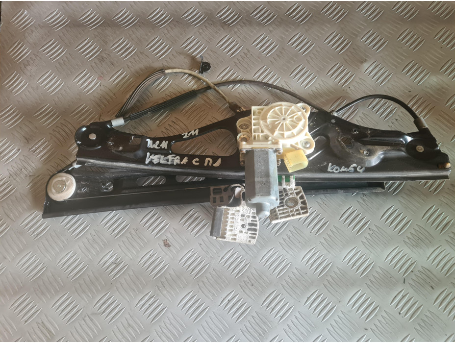 Преден десен стъклоповдигач за Opel Vectra C Estate Преден десен стъклоповдигач за Opel Vectra C Estate