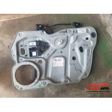 Преден десен стъклоповдигач за VW Touran 2.0TDI