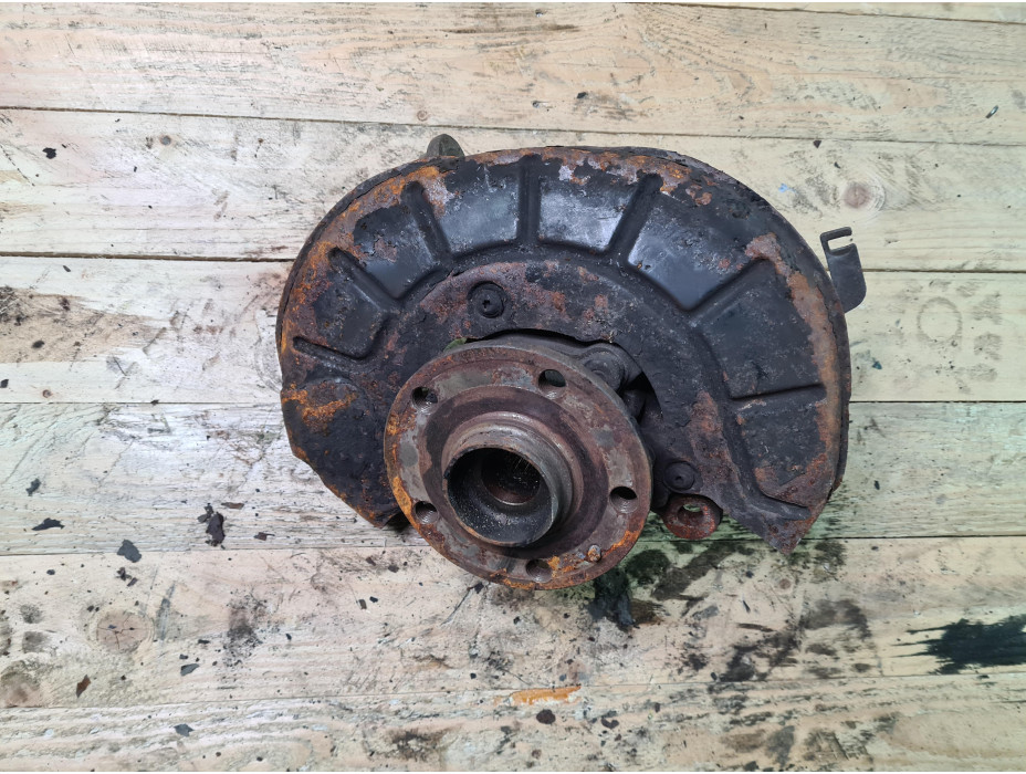 Преден десен шенкел за Фолксваген Туаран 1T 2.0 тди / Volkswagen Touran 1T 2.0 TDI Преден десен шенкел за Фолксваген Туаран 1T 2.0 тди / Volkswagen Touran 1T 2.0 TDI