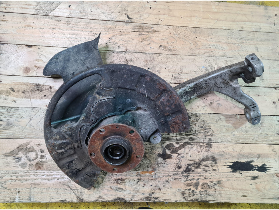 Преден десен шенкел за Фолксваген Фаетон / Volkswagen Phaeton