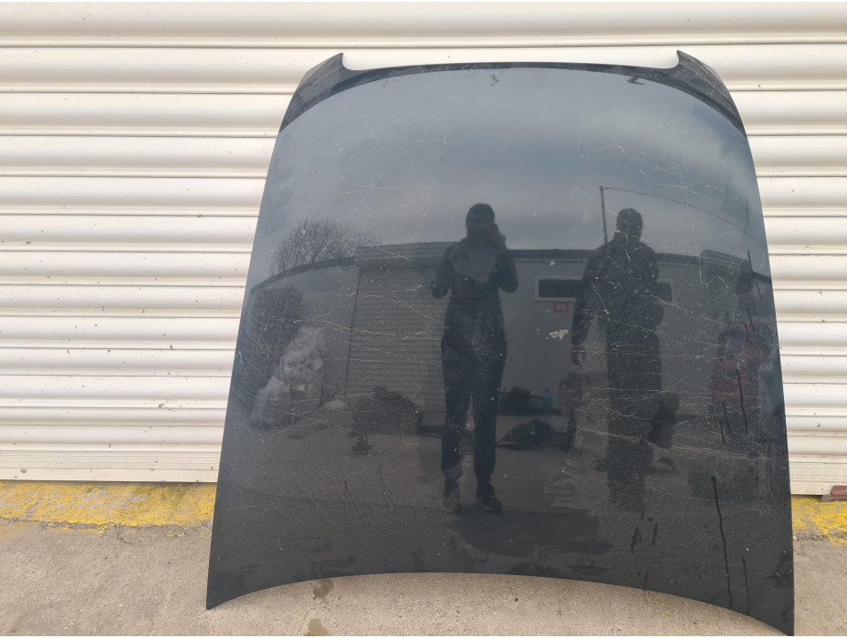 Преден капак за Audi A6 C6 2.7 TDI Quattro Преден капак за Audi A6 C6 2.7 TDI Quattro