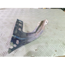 Преден ляв държач за калник за VW Touran 1.9 TDI