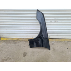 Преден ляв калник за Mercedes E Class W 211 - черен