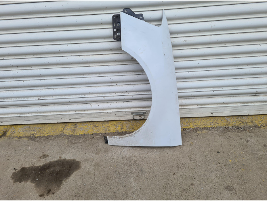 Преден ляв калник за VW Passat B6 2.0 TDI ВМР Преден ляв калник за VW Passat B6 2.0 TDI ВМР