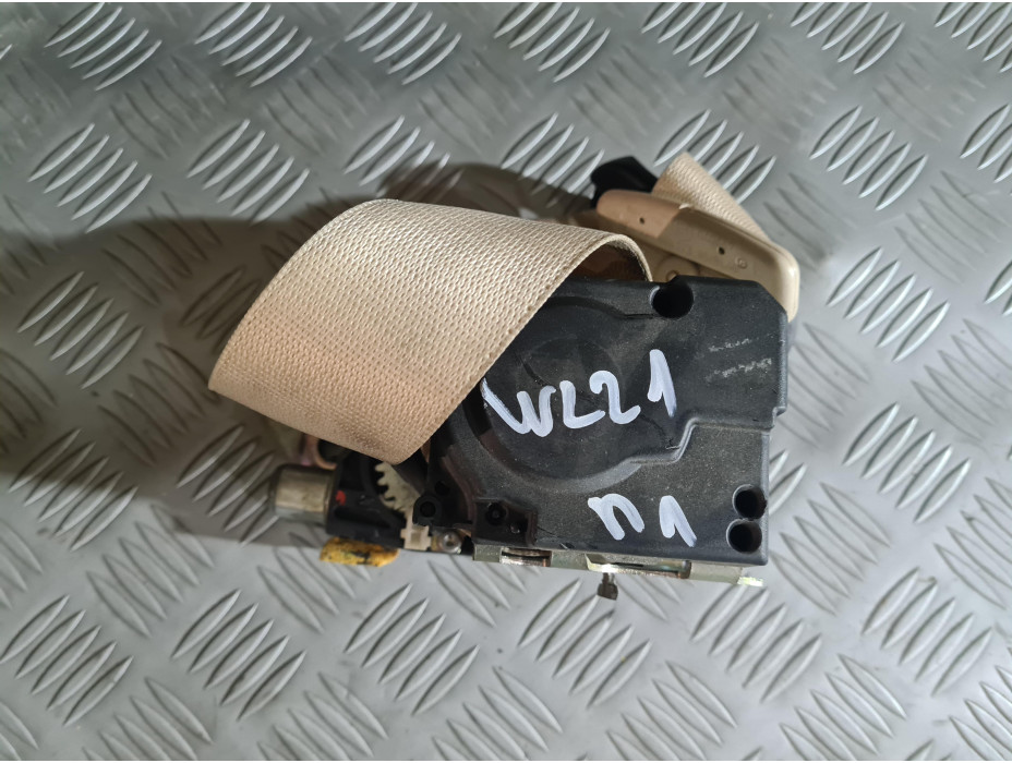 Преден ляв колан за Mercedes S320 CDI W221