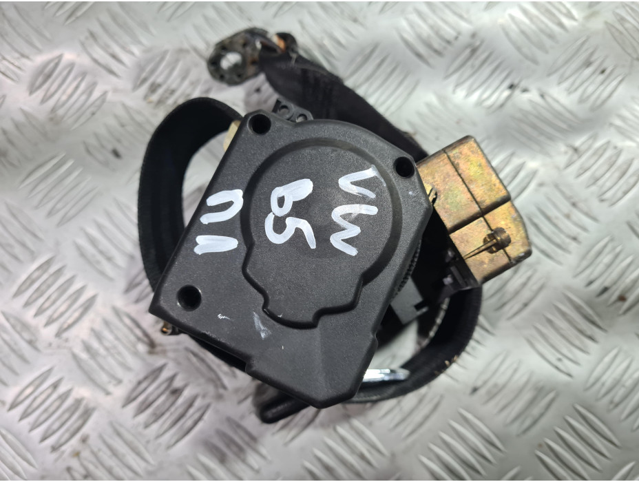 Преден ляв колан за VW Passat B5 2.5 TDI