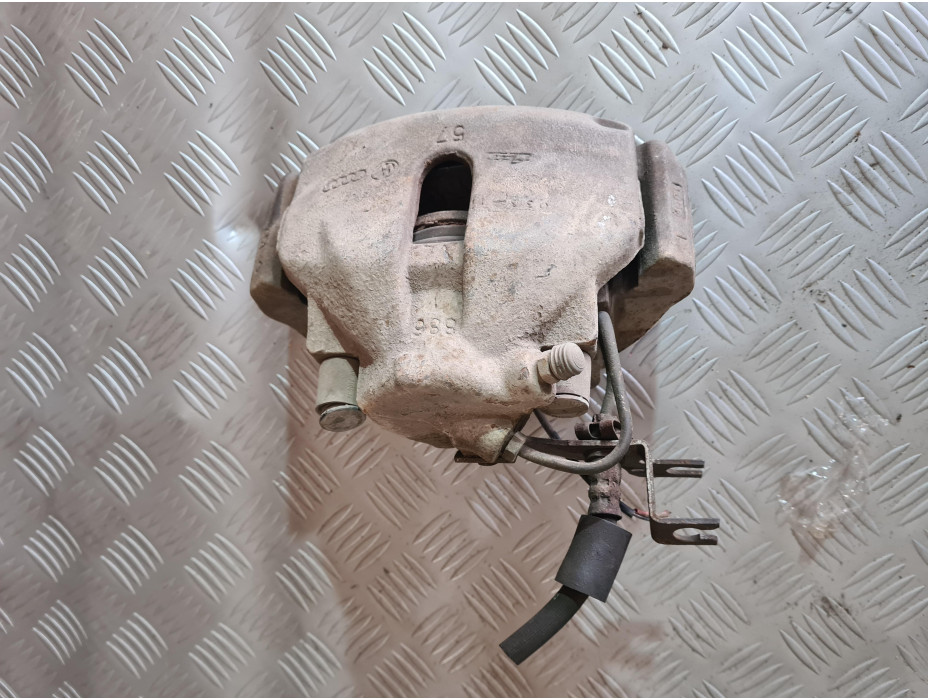 Преден ляв спирачен апарат за Audi A6 C5 2.5TDI