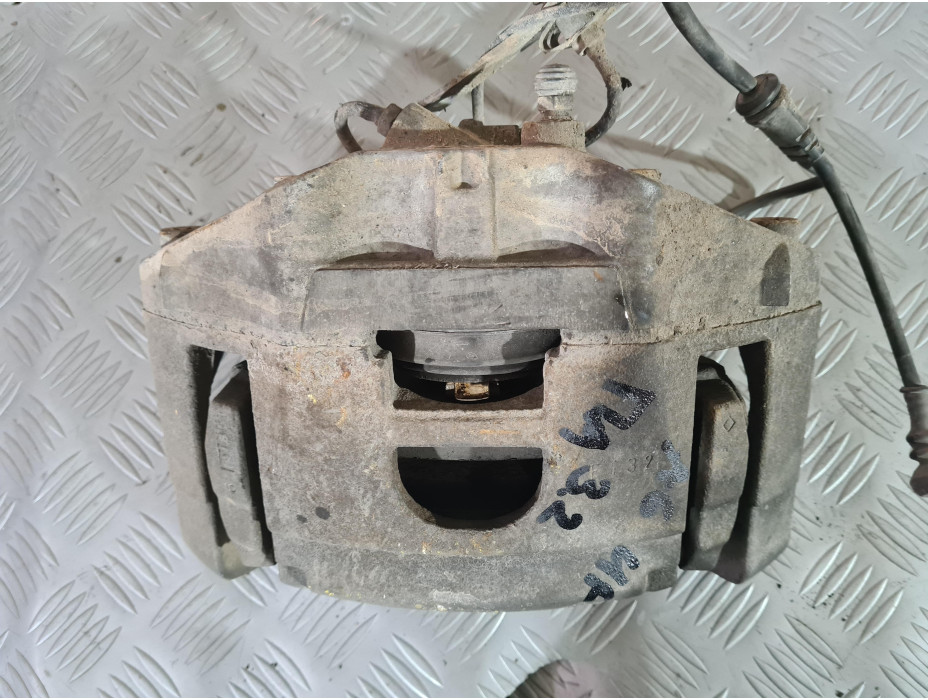 Преден ляв спирачен апарат за Audi A6 C6 3.2 FSI Quattro Преден ляв спирачен апарат за Audi A6 C6 3.2 FSI Quattro