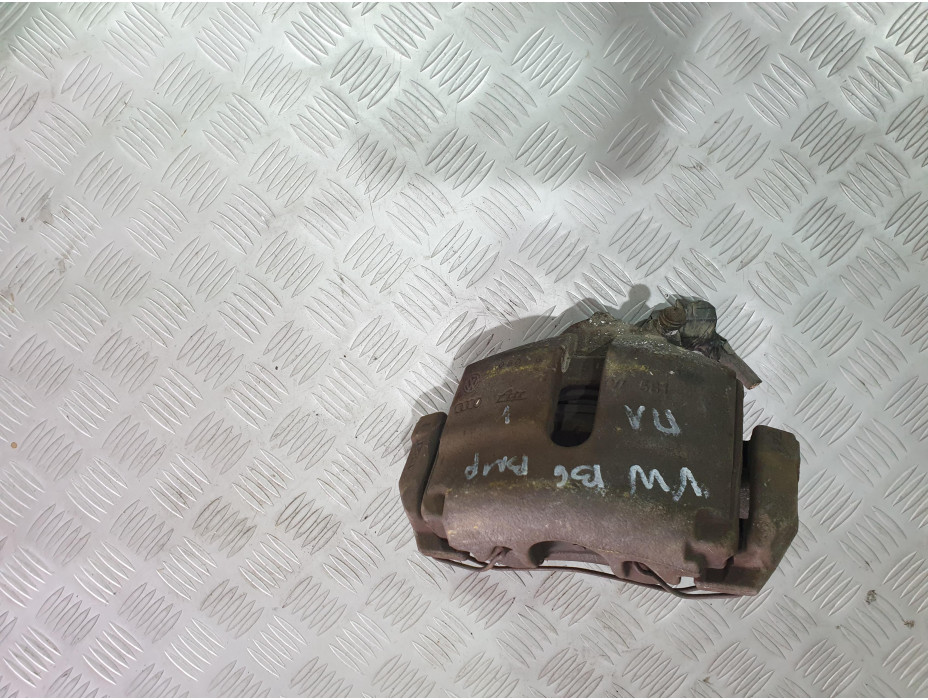 Преден ляв спирачен апарат за VW Passat B6 2.0 TDI Преден ляв спирачен апарат за VW Passat B6 2.0 TDI