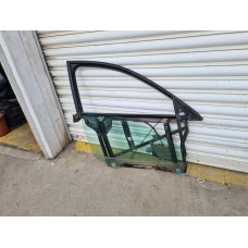 Преден ляв стъклоповдигач за Audi A6 C5 2.4 i Automat Sedan