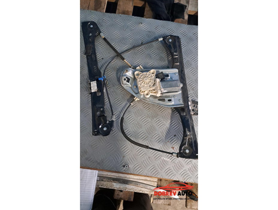Преден ляв стъклоповдигач за Mercedes C 350 W203