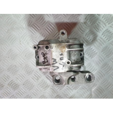 Преден ляв тампон за двигател за VW Passat B6 2.0 TDI