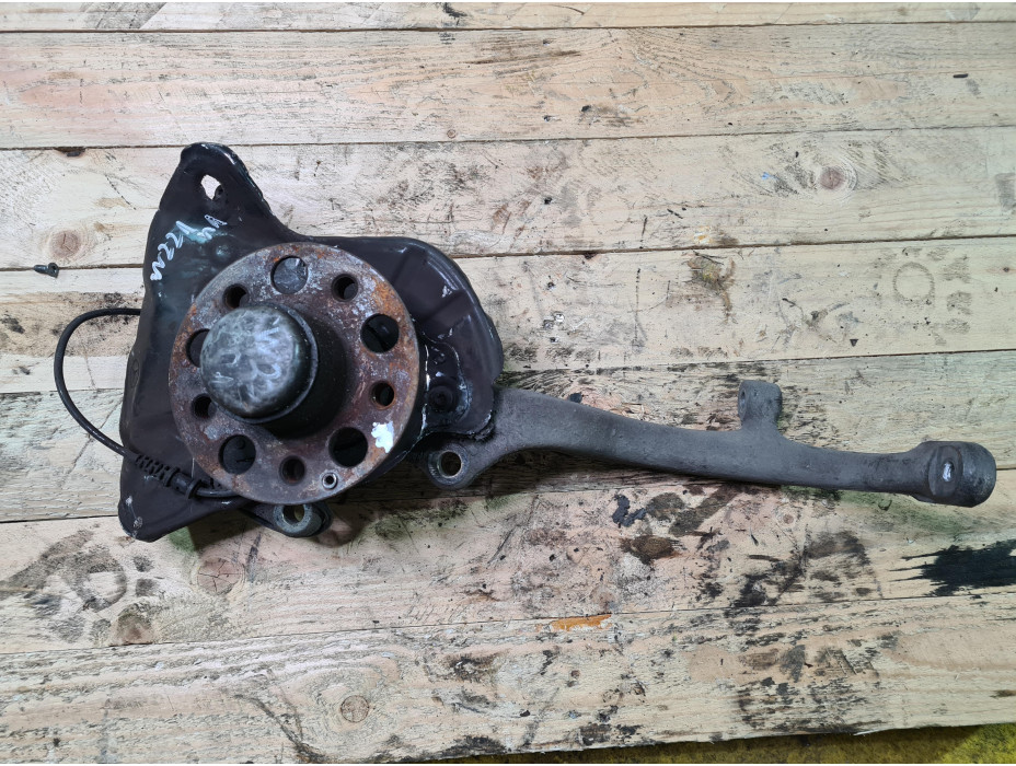 Преден ляв шенкел за Мерцедес Ес320 W221 / Mercedes S320 W221