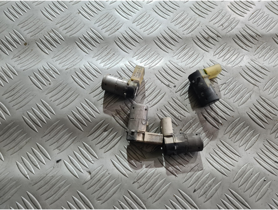 Преден парктроник сензор за Audi A6 C6 3.2 FSI Quattro