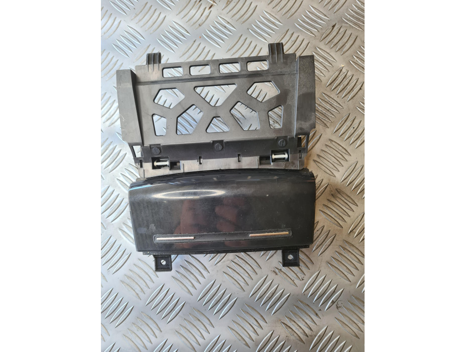 Преден пепелник за Audi A3 8P