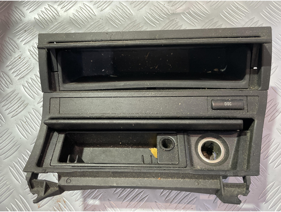 Преден пепелник за BMW 3 серия E46