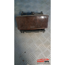 Преден пепелник за Mercedes C 220 CDI W203