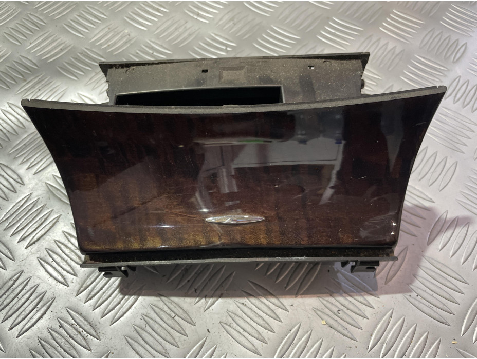 Преден пепелник за Mercedes E Class W211 - Classic