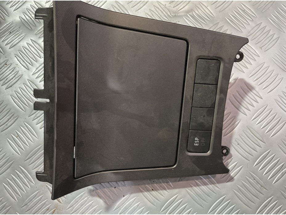 Преден пепелник за Volkswagen Golf 5 Преден пепелник за Volkswagen Golf 5