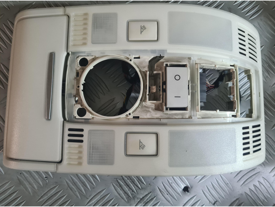 Преден плафон за Audi A6 C6 2.7 TDI Quattro