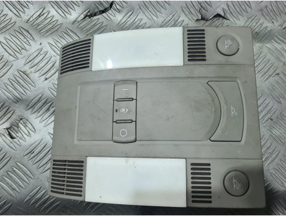 Преден плафон за Audi A8 D3 3.0 TDI